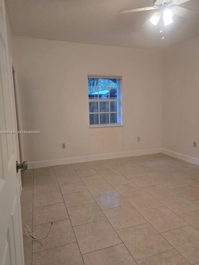 Building Photo - 9740 NW 5th Ave