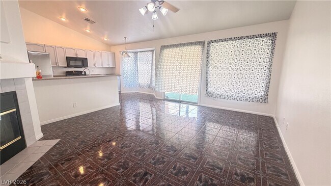 Building Photo - 6263 Dalbergia Ave