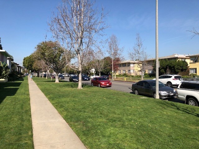 Street View - 3155 S Barrington Ave