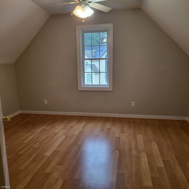 Building Photo - 4 br, 2.5 bath House - 12302 Hillcreek Circle