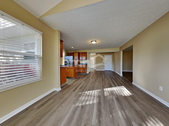 Building Photo - 1255 Arkansas Dr