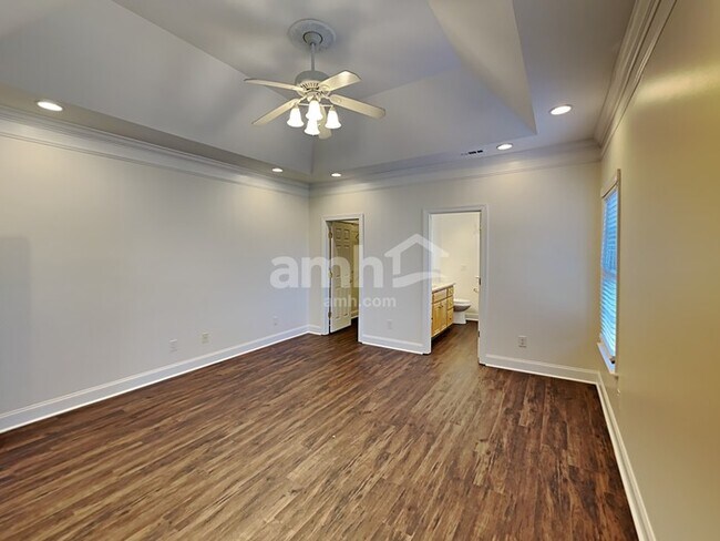Building Photo - 1016 Rhett Pl