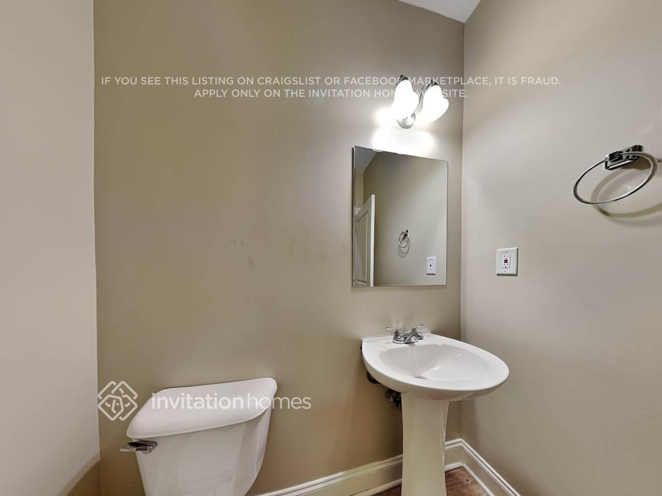 Building Photo - 1537 Boulder Walk Dr SE