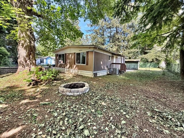 Building Photo - 3985 Dyes Inlet Ln NW