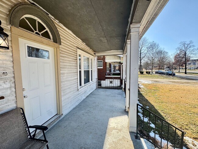 Building Photo - 4725 Southern Pkwy