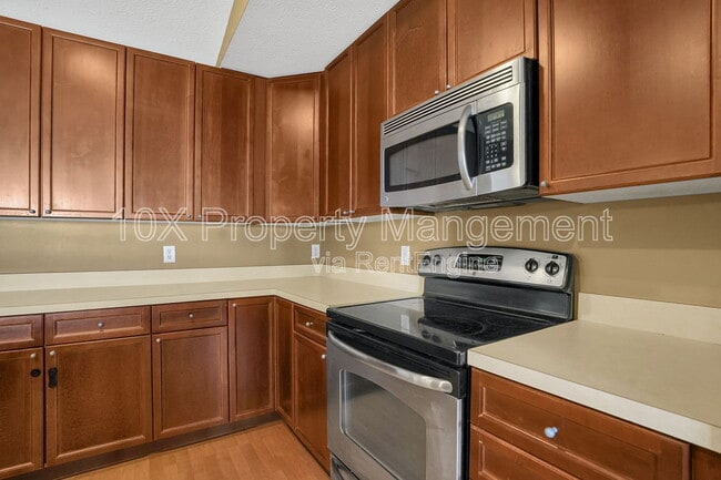 Building Photo - 705 Hidden Springs Dr