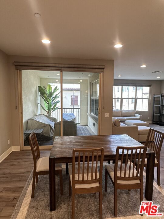 Building Photo - 72 Capricorn