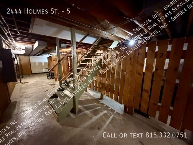 Building Photo - 2444 Holmes St