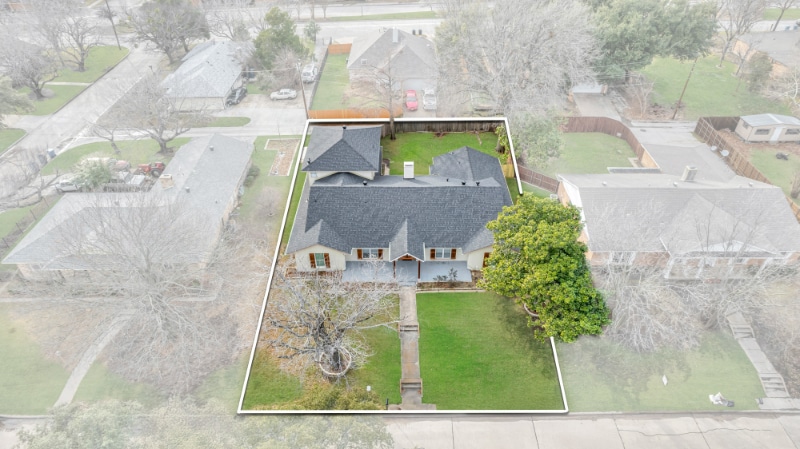 Building Photo - 3105 Bouvier St