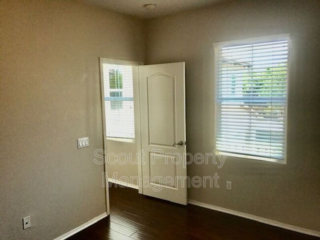 Building Photo - 28770 Oak Park Ln