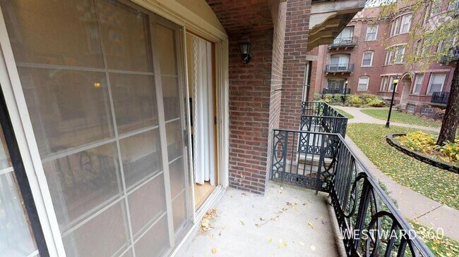 Building Photo - 5327 S Harper Ave