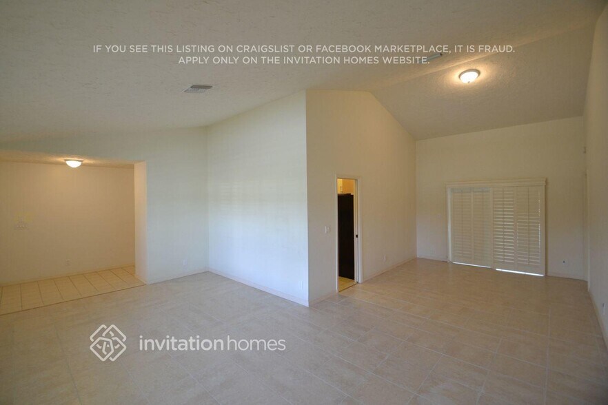 Building Photo - 13373 Kingsbury Dr