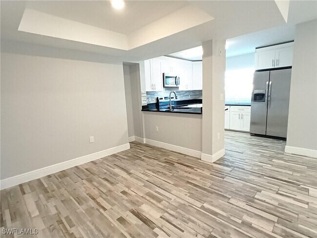Building Photo - 3407 Winkler Ave