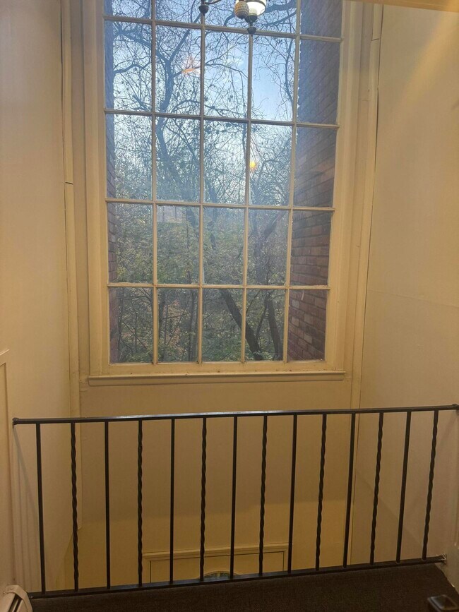 Building Photo - 31831 Grand River Ave