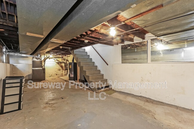 Building Photo - 222 Worrilow St