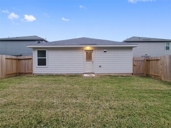 Building Photo - 31367 Black Cherry St