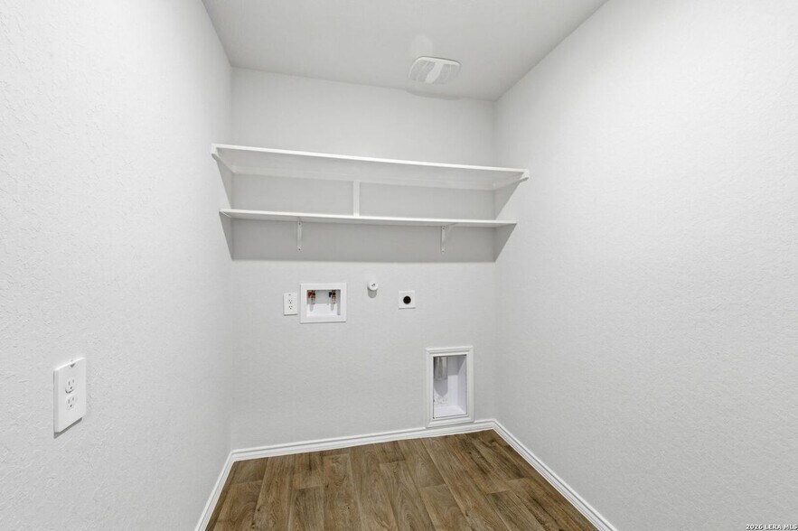 Building Photo - 845 Bahia Pl