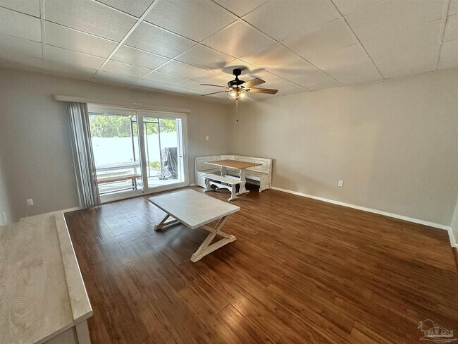 Building Photo - 201 Pensacola Beach Rd
