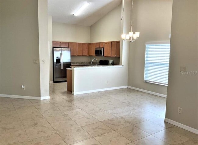 Building Photo - 12848 Tallowood Dr