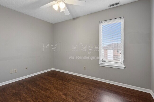 Building Photo - 3524 Bethel Dr