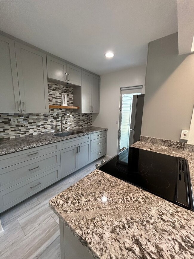 Building Photo - Available on 04/01/26, 785 sqft, 2 Bedroom, 1 Bathroom, 2 Assigned Parking in desirable Mililani