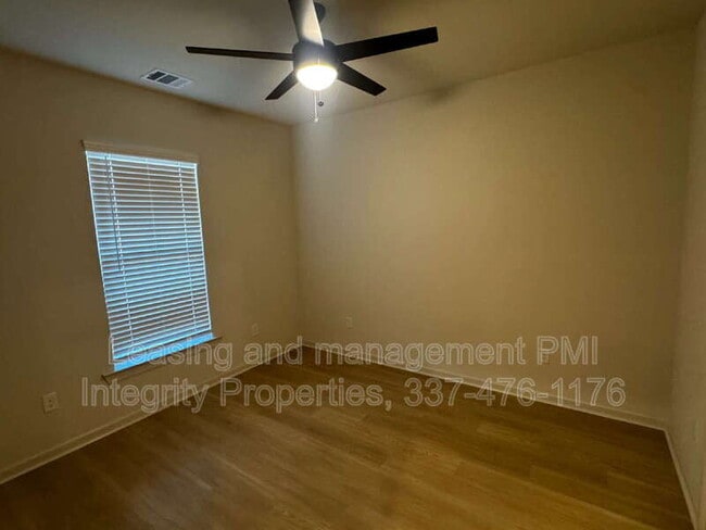 Building Photo - 101 Foster Grove Drive