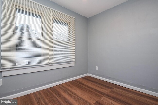 Building Photo - 2612 Olyphant Ave