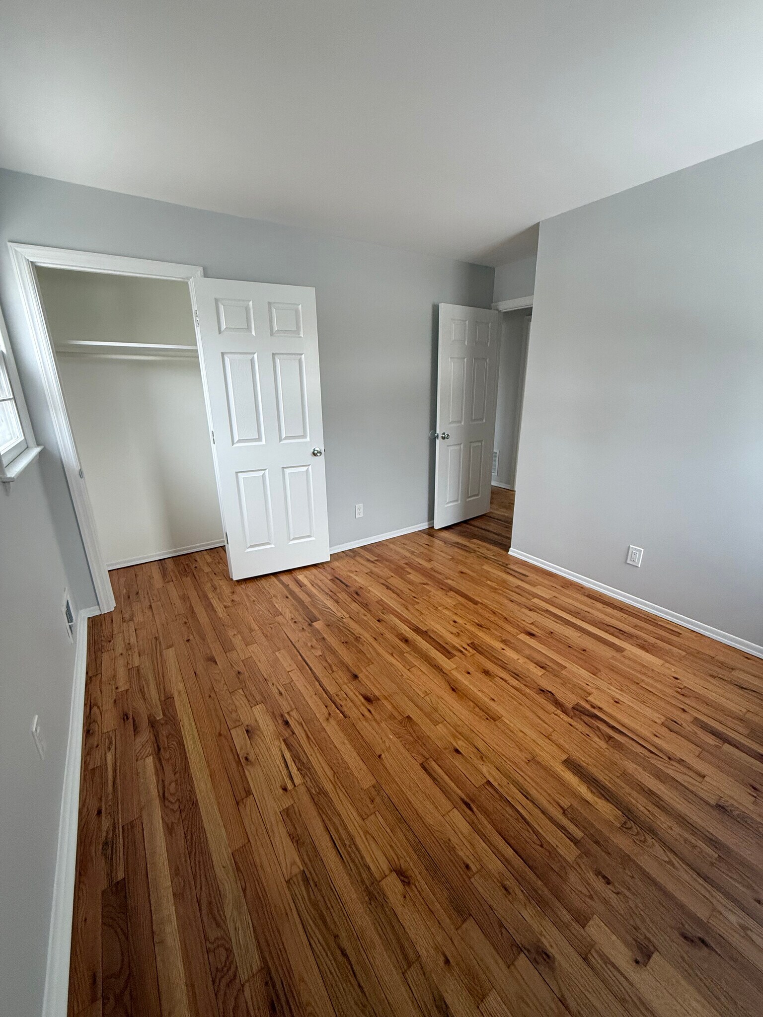 2nd Bedroom - 916 Walnut St
