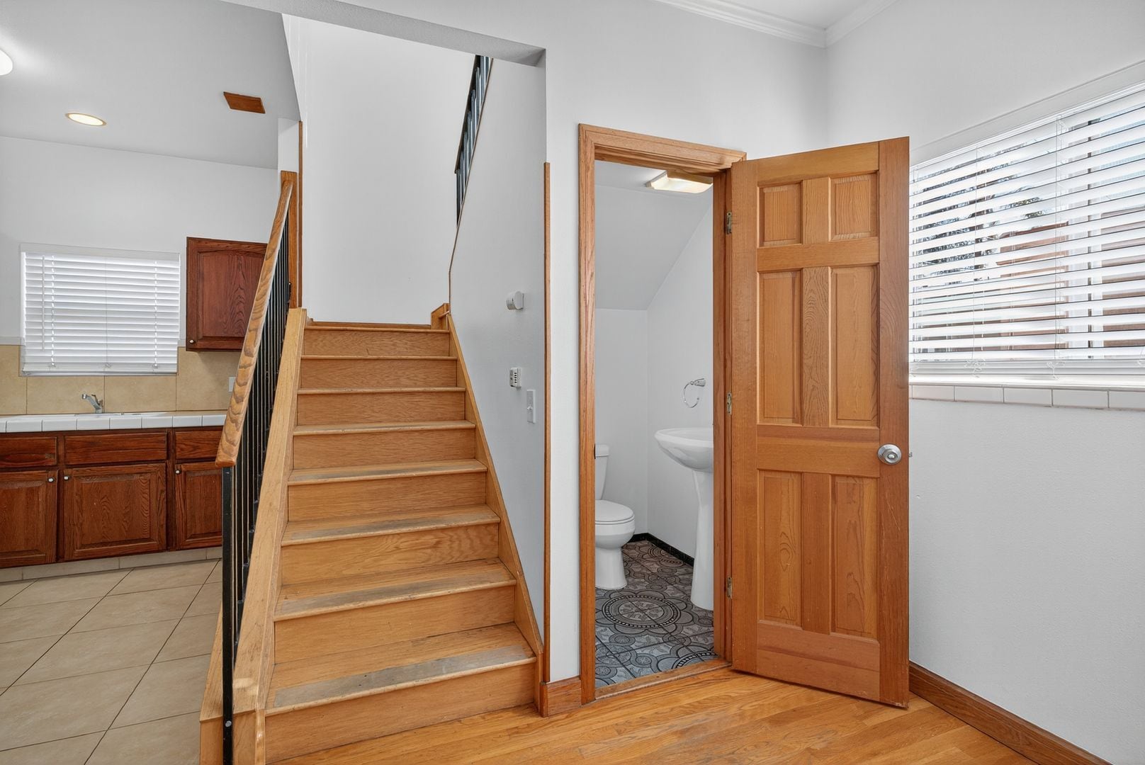 Building Photo - 1912 2nd St