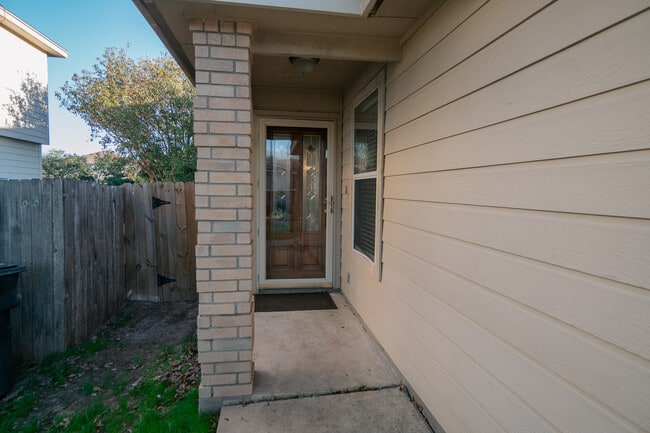 Building Photo - 10610 Tiger Way