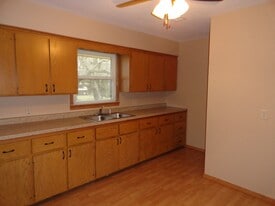 Building Photo - 8996 Jackson Avenue