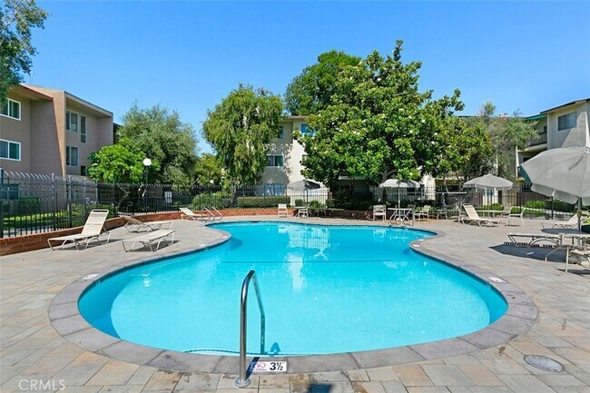 Building Photo - 12200 Montecito Rd