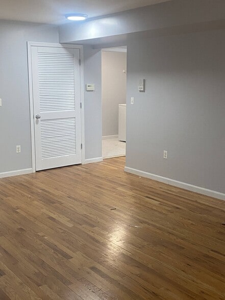 Building Photo - 62 Anderson Ave