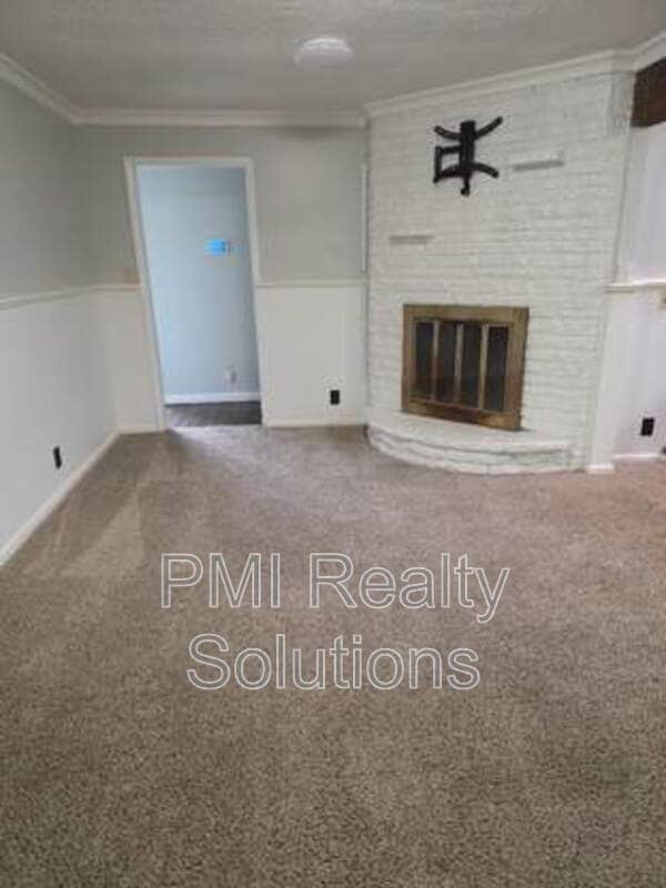 Building Photo - 4506 E 38th Pl