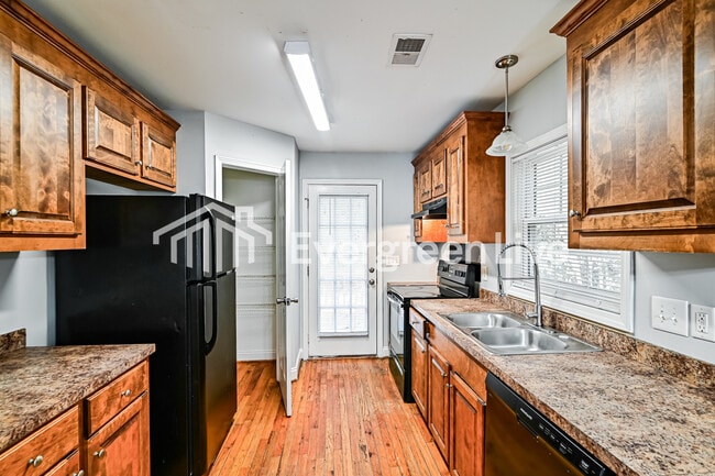 Building Photo - 133 St Andrews Pl Dr