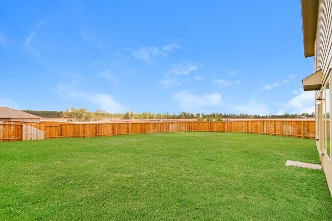Building Photo - 202 Alder Laurels Cv