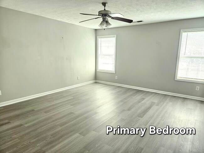 Building Photo - 680 Lucille Dr