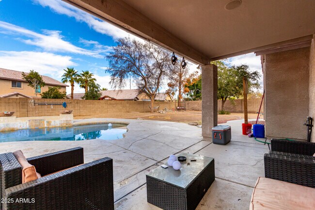 Building Photo - 8812 N 67th Dr