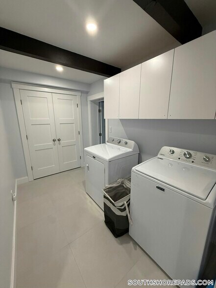 Building Photo - 48 Menotomy Rd