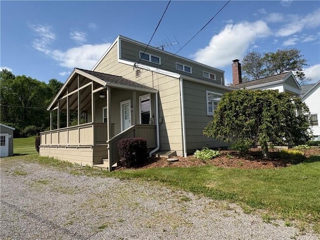 Building Photo - 122 Browns Hill Rd