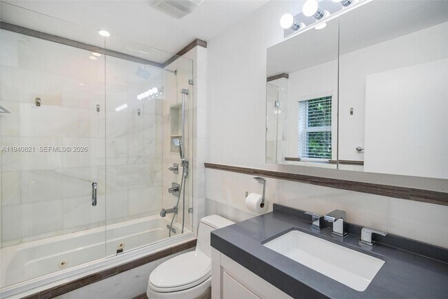 Building Photo - 648 Sevilla Ave