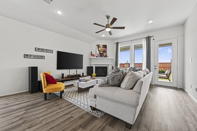 Building Photo - 2703 Tanager Trace