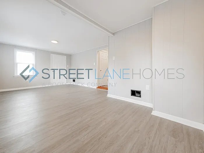 Building Photo - 205 9th Ave