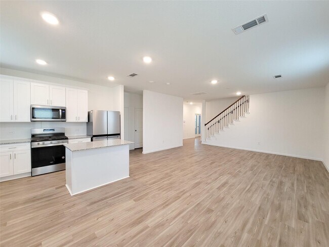 Building Photo - 1325 Grass Bnd Dr