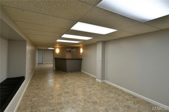 Building Photo - 965 Orchard Lakes Dr