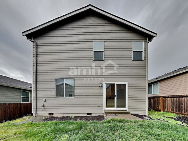 Building Photo - 1415 W 16th Ave