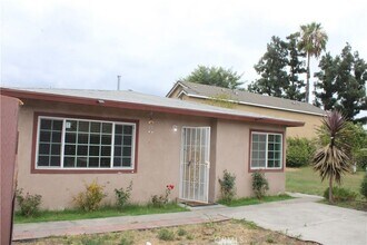 Building Photo - 1810 W Houston Ave