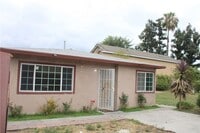 Building Photo - 1810 W Houston Ave