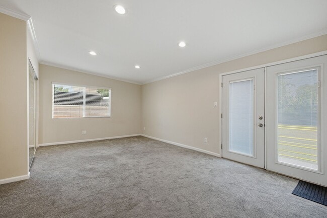 Building Photo - Stunning 3-Bedroom Burbank Home with Office & Entertainer’s Backyard