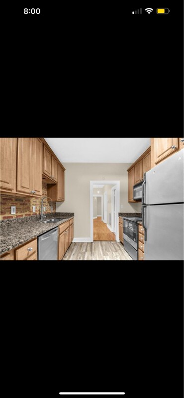 Building Photo - 535 W 36th St